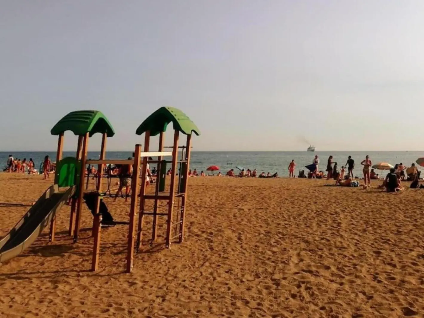 Loft Playa -60M- & Trabajo -Online- Apartment Almeria Spain